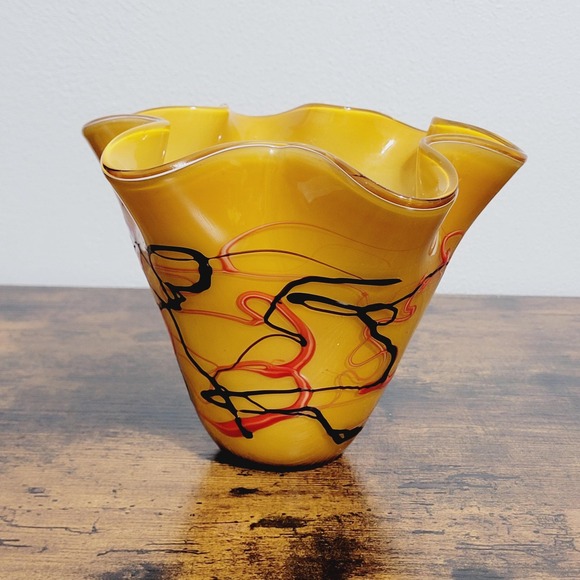 Yellow Art Glass Fluted Handkerchief Vase Art Glass Art Deco Yellow Red Black - Picture 1 of 7